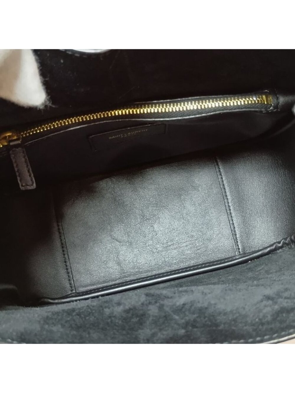 Saint Laurent Shoulder Bag Soft 713938.0924 Black - Picture 7 of 10